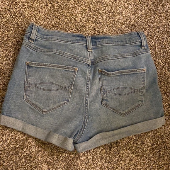 Abercrombie & Fitch embroidered denim shorts - Picture 5 of 5